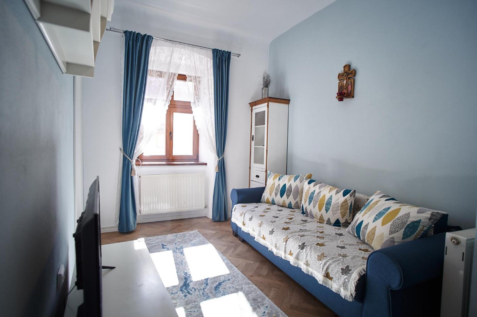 Crown Jewels Centre Sibiu Apartment Bagian luar foto